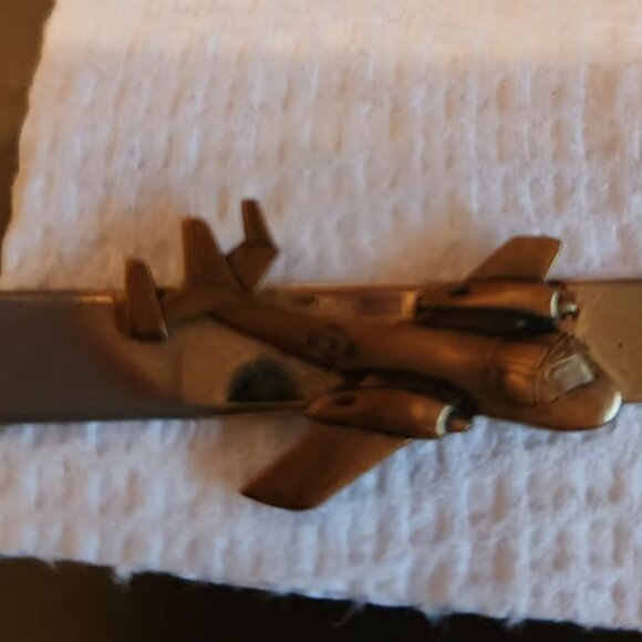 VINTAGE Airplane (WWII style airplane) tie clip CLOSET CLOSING - Picture 5 of 7